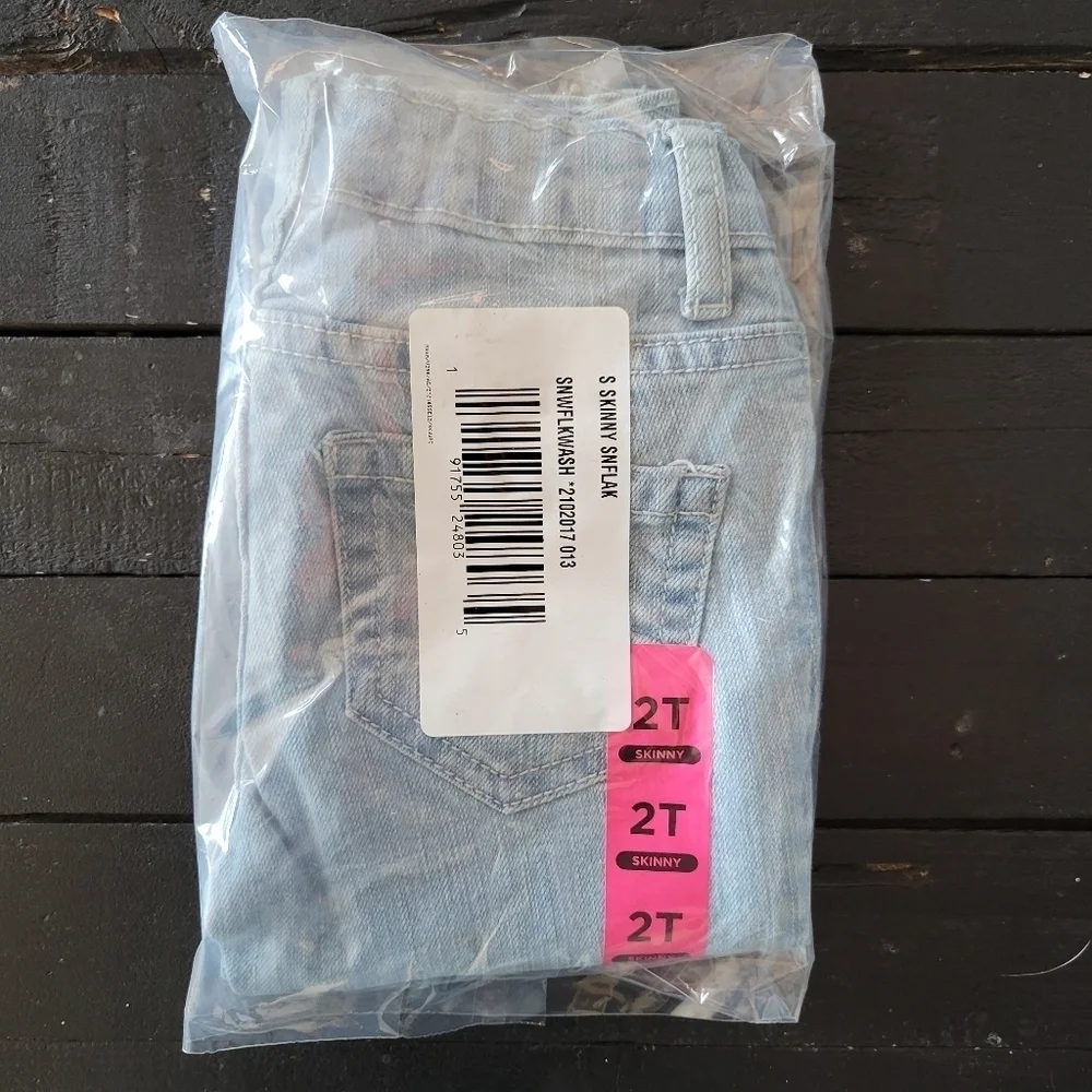 The Children's Place NWT Light Wash Skinny Jeans Denim Toddler Girl 2T